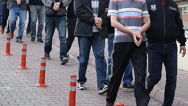 Konya'nın da aralarında olduğu 9 ilde FETÖ operasyonu: 21 kişi yakalandı
