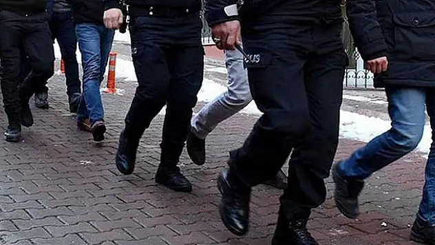 Konya'nın da bulunduğu 7 ilde FETÖ operasyonu: 25 eski polis gözaltına alındı