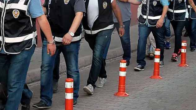 Konya'nın da olduğu 14 ilde FETÖ operasyonu: 27 kişi hakkında gözaltı kararı