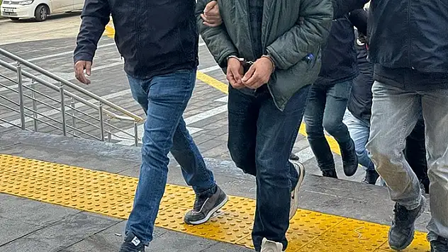 Konya'nın da olduğu 45 ilde DEAŞ operasyonu: 216 şüpheli yakalandı
