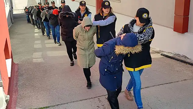 Konya'nın da olduğu 7 ilde sahte polislere operasyon: 22 kişi tutuklandı
