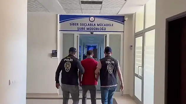 Konya'nın da olduğu 77 ilde düzenlenen 'Sibergöz-37' operasyonlarında 156 şüpheli yakalandı
