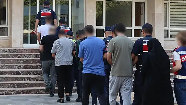 Konya'nın da olduğu 9 ilde DEAŞ operasyonu: 13 gözaltı