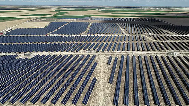 Konya'nın enerji ihtiyacına dev katkı! 'Bozkırın güneşi' enerjideki dışa bağımlılığı azaltacak
