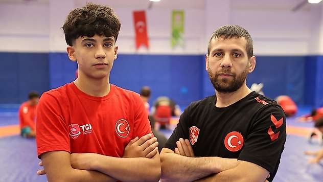 Konya'nın genç güreşçisi Balkan şampiyonu oldu!