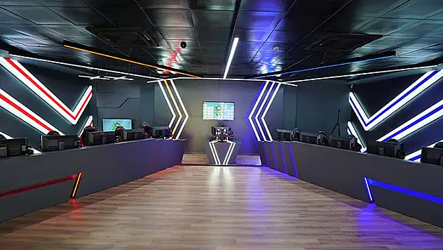 Konya'nın ilk e-spor merkezinde sona doğru