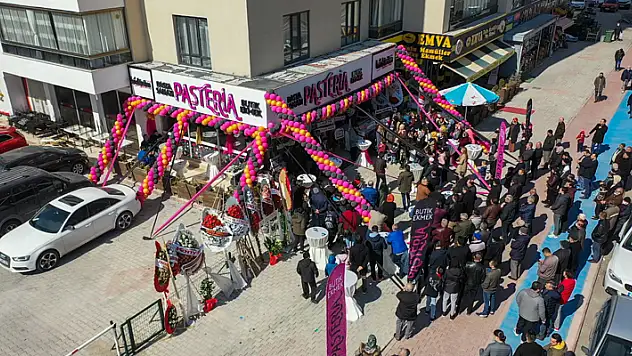 Konya'nın yeni lezzet noktası 'Pasteria' hizmete girdi