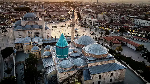 Konya'nın yeşil kubbesi 'Kubbe-i Hadra'da tarihinin en kapsamlı restorasyonu tamamlandı