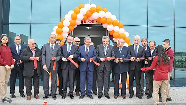 Konya OSB'deki meslek lisesinin atölye binasi ve spor salonu açıldı