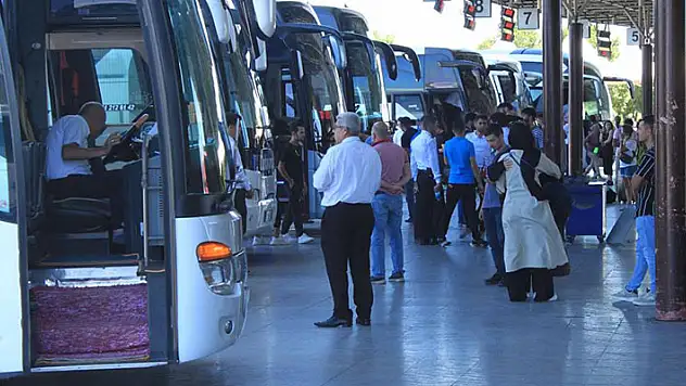 Konya otogarında bayram öncesi sakinlik hakim
