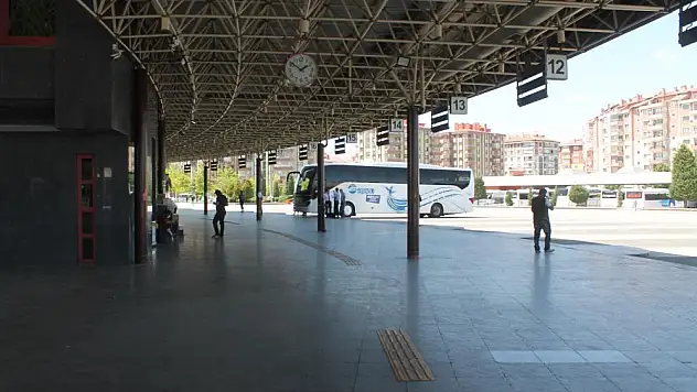 Konya otogarında bayram öncesi sessizlik hakim
