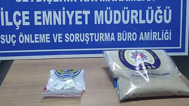 Konya polisi göz açtırmadı! Otomobilde paspas altına gizlenmiş uyuşturucu ele geçirildi