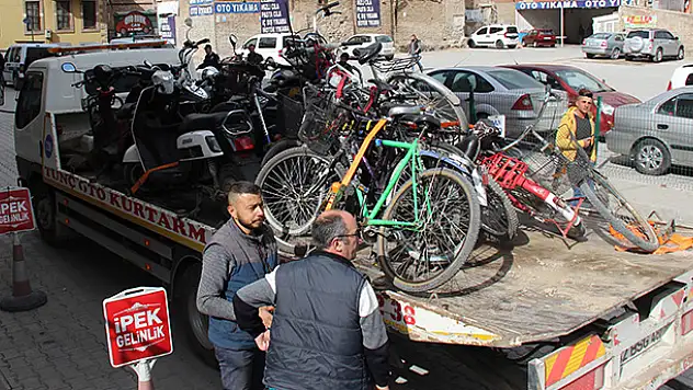 Konya polisinden çalıntı motosiklet denetimi