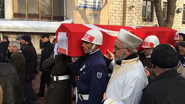 Konya şehidini dualarla uğurladı