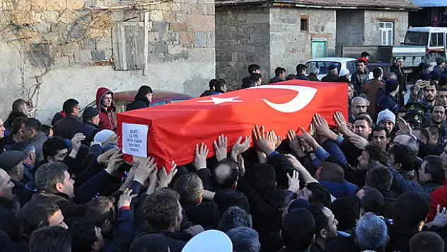 Konya şehidini uğurladı