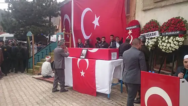 Konya şehidini uğurladı