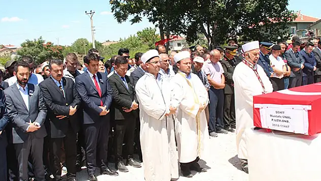 Konya şehidini uğurladı