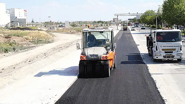 Konya Şehir Hastanesinin ana giriş yolu tamamlandı