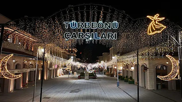 Konya şehir merkezi Kurban Bayramı öncesi ışıl ışıl oldu