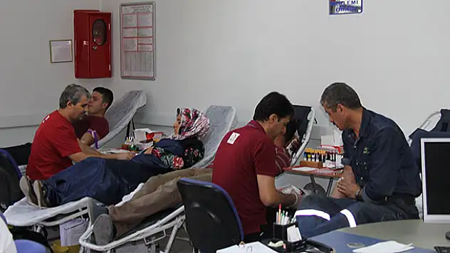 Konya Şeker, Mehmetçik için kan bağışı kampanyası düzenledi