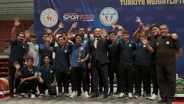 Konya Selçuklu'da Türkiye ikinciliği sevinci