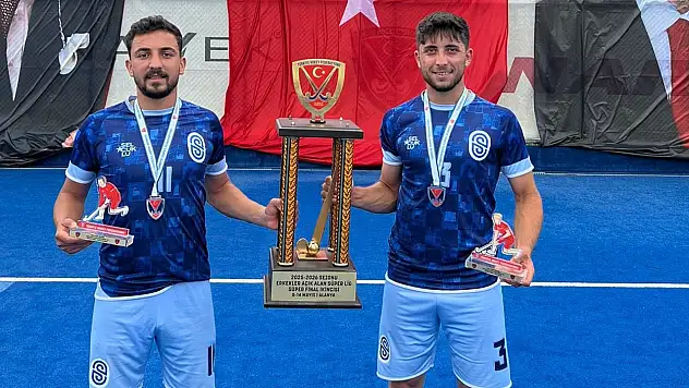 Konya Selçuklu, Hokey Süper Ligi'nde Türkiye ikincisi oldu