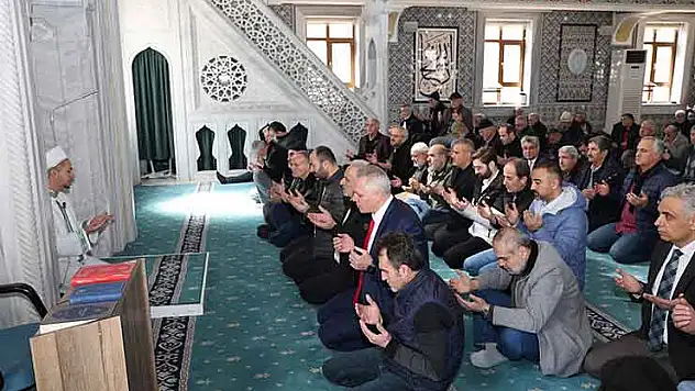 Konya SMMM Odası şehitleri ve vefat eden meslektaşlarını unutmadı