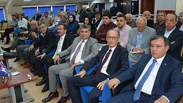 Konya SMMMO'da bağımsız denetim semineri