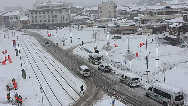 Konya son 14 yılın en yoğun karını gördü