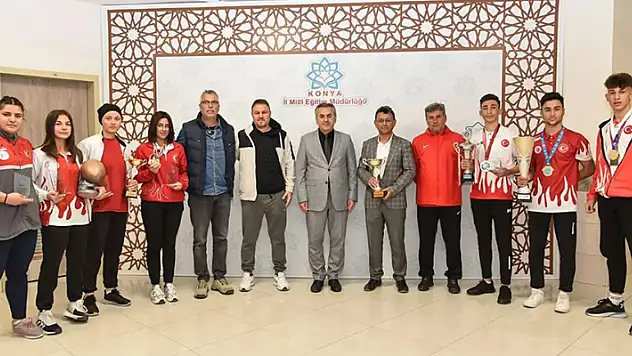 
Konya Spor Lisesi İl Müdürü Murat Yiğit'i ziyaret etti