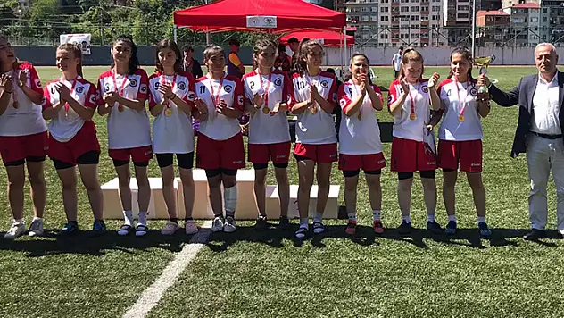 Konya Spor Lisesi Türkiye şampiyonu