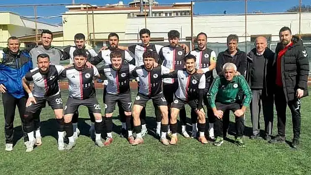 Konya Süper Grup'ta Kara Kartallar takıldı!