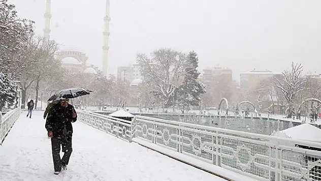 Konya tarihinin en soğuk gününü yaşadı
