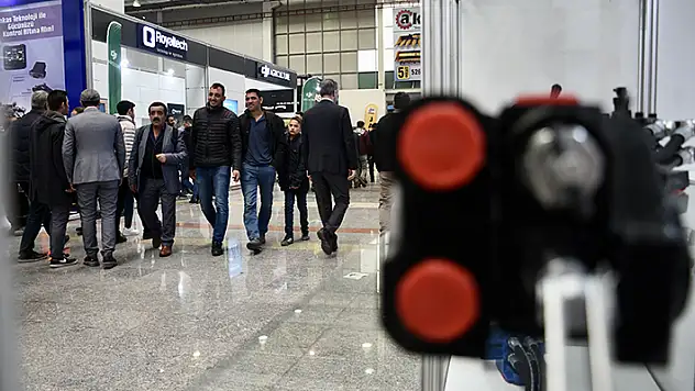 Konya Tarım Fuarı kapılarını ziyaretçilere açtı! 20 ülkeden 474 firma fuarda yerini aldı

