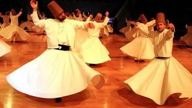 Konya Türk Tasavvuf Müziği Topluluğu, gelenek ile çağdaş sanatı harmanlıyor