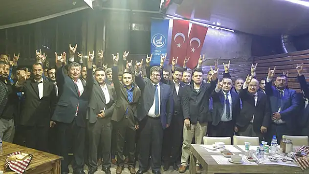 Konya Ülkü Ocakları MHP Lideri Devlet Bahçeli'nin yanında
