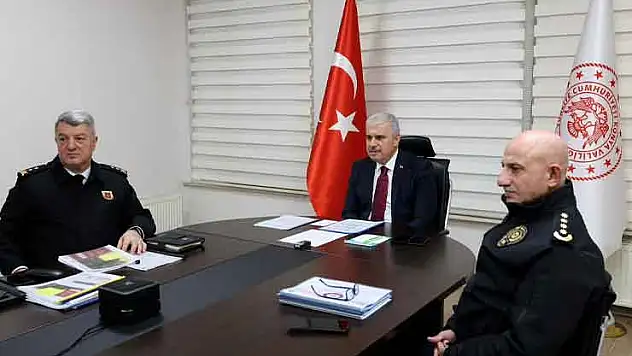 Konya Valisi Akın, asayiş ve güvenlik hizmetlerini değerlendirdi