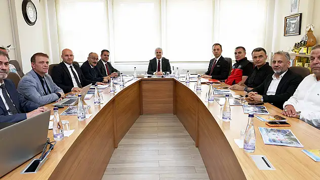 Konya Valisi Akın, Beyşehir'deki yatırımları ele aldı