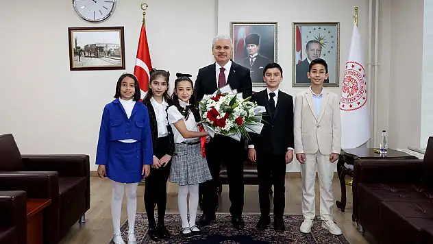 Konya Valisi Akın, makam koltuğunu devretti