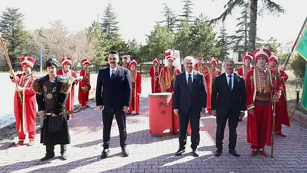 Konya Valisi Akın, Yunak'ta incelemelerde bulundu