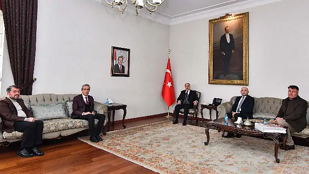 Konya Valisi Özkan ilçelere sunulacak hizmetleri değerlendirdi
