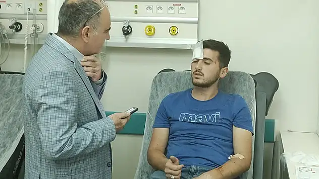 Konya Valisi Özkan, Niğde'deki kazada yaralanan öğrencileri ziyaret etti
