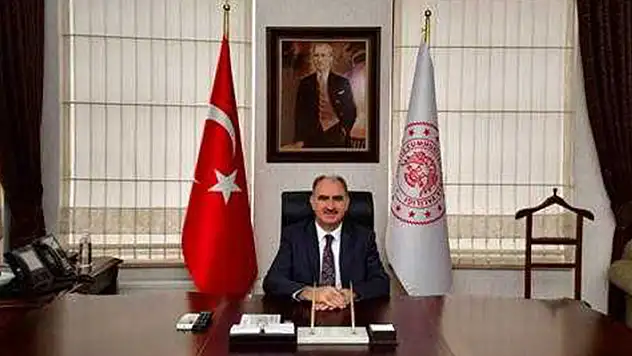 Konya Valisi Vahdetin Özkan'dan 30 Ağustos Zafer Bayramı mesajı
