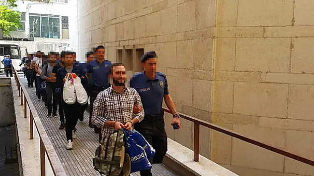 Konya ve 25 ilde FETÖ operasyonu!