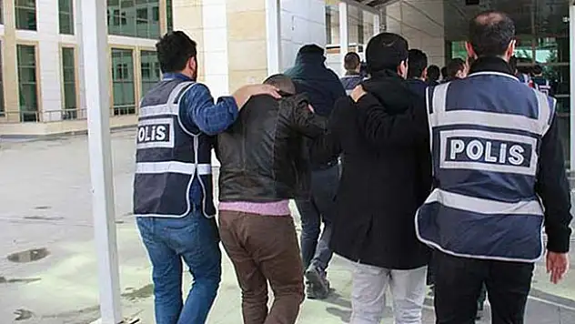 Konya ve 6 ilde FETÖ operasyonu