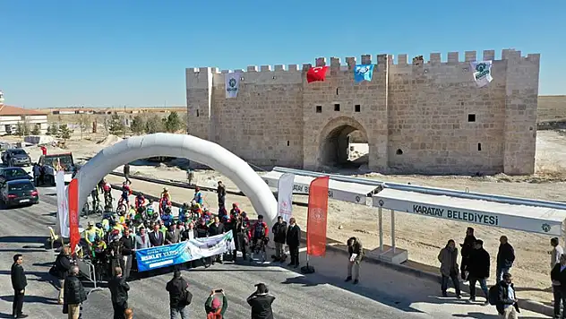 Konya ve Aksaray'da 'Keykubat Yolu Bisiklet Yarışı' gerçekleştirildi

