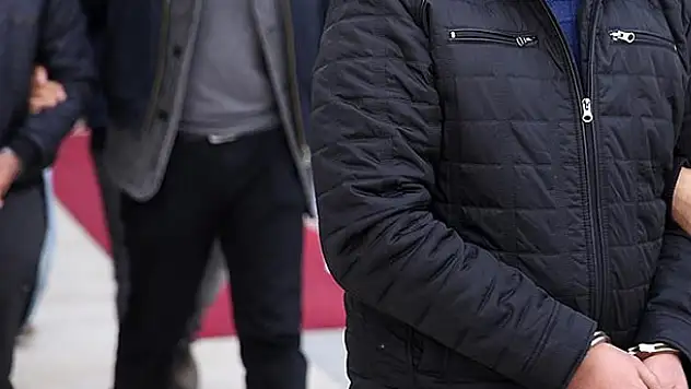 Konya ve İzmir'de göçmen kaçakçılığı operasyonu