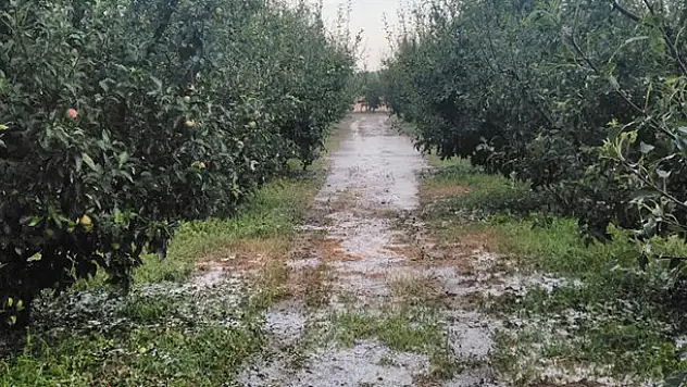 Konya'ya dolu yağdı