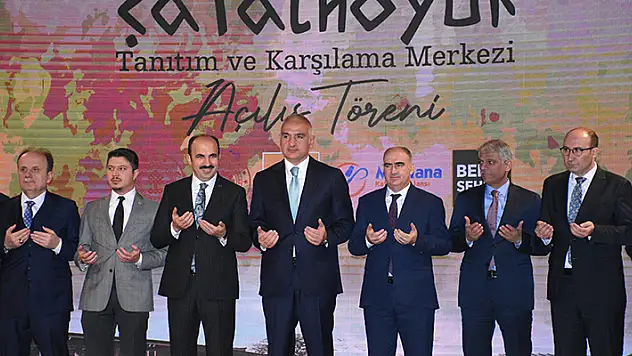 Konya'ya kazandırılan Çatalhöyük Tanıtım ve Karşılama Merkezi Bakan Ersoy'un katılımıyla açıldı
