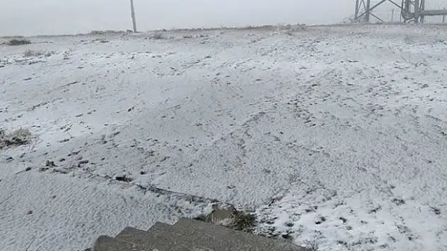 Konya'ya mevsimin ilk karı düştü!